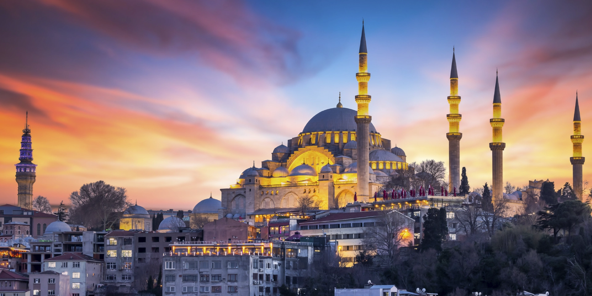 Vista de atardecer en la mezquita Azul en Estanbul Turquía viajando con On Vacation