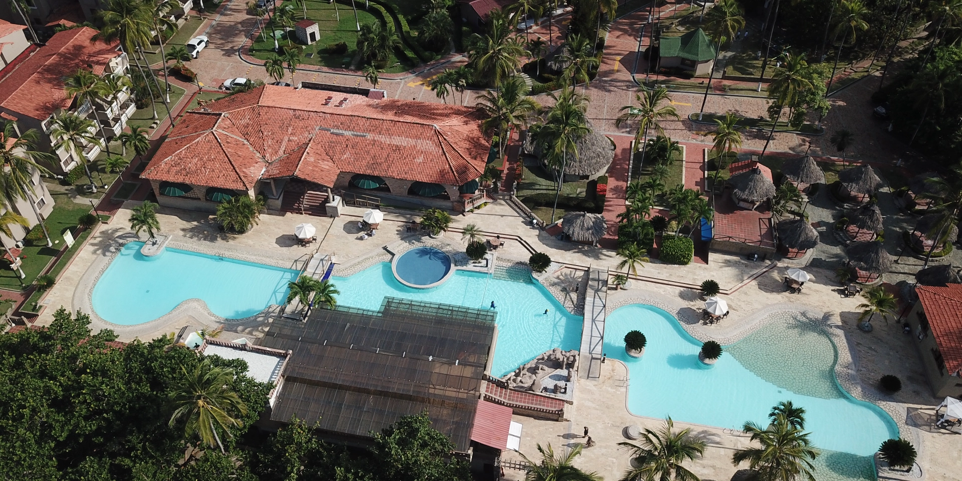 On Vacation Ecuador - Destino Santa Marta Hotel Mendihuaca hotel con piscina