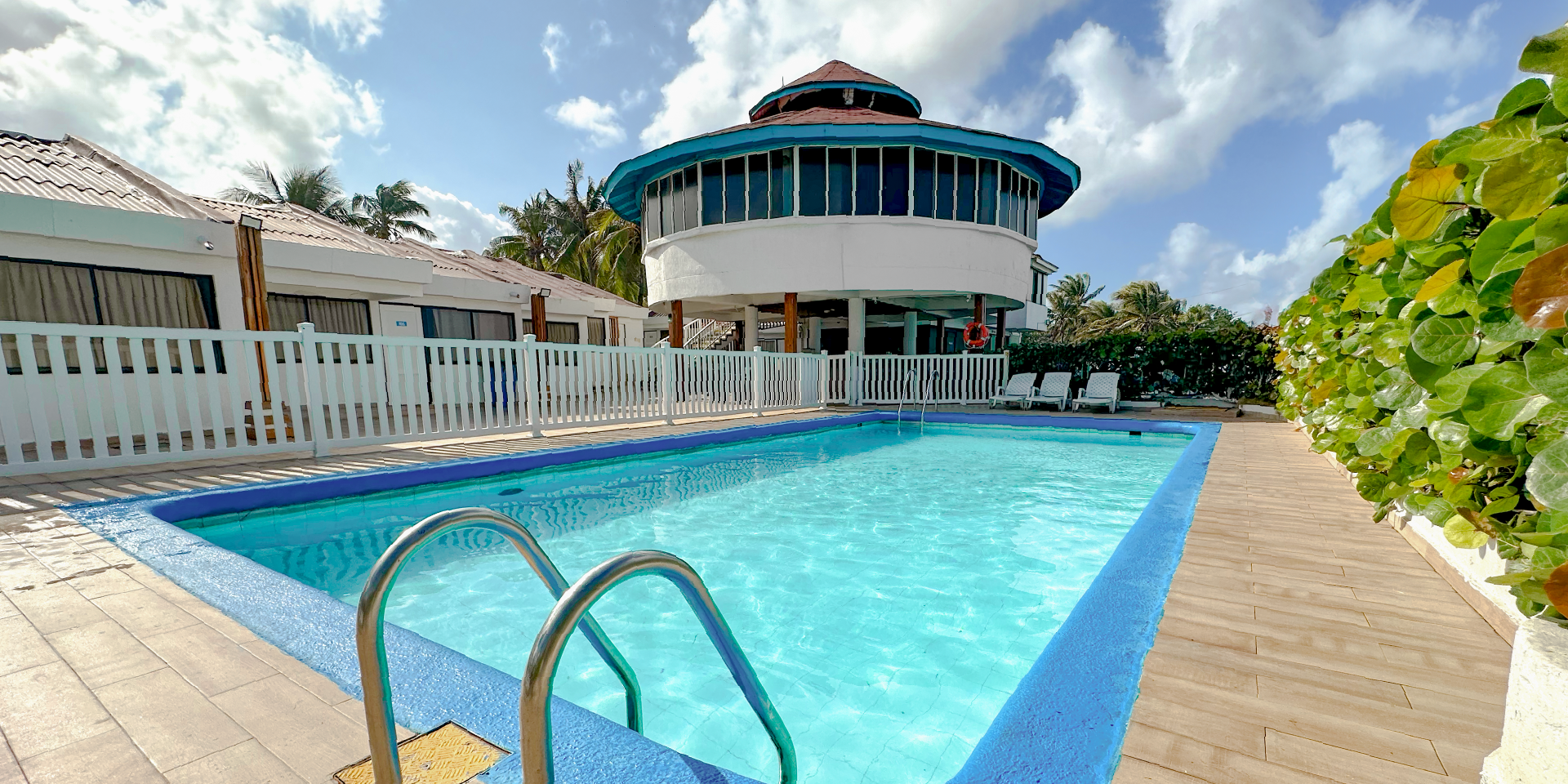 On Vacation Colombia destino nacional San Andrés - Hotel blue reef - piscina