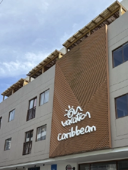 on-vacation-colombia-destination-san-andres-caribbean-hotel