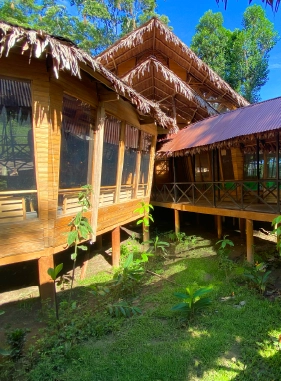 on-vacation-destination-colombia-amazonas-al-origen-restaurant-amazon-hotel-4
