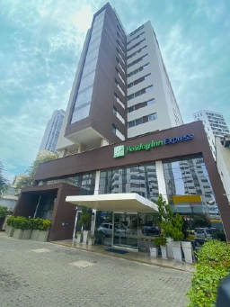 on-vacation-colombia-destination-cartagena-hotel-holiday-inn