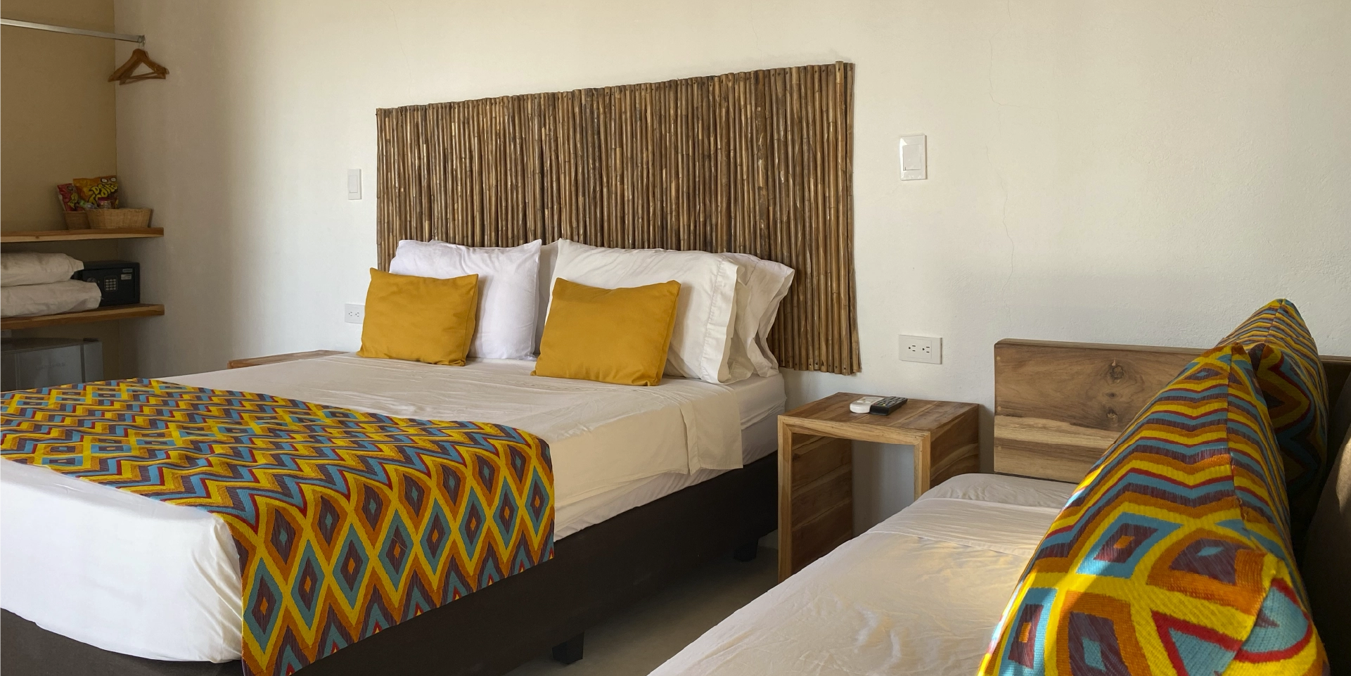 on-vacation-colombia-destino-guajira-hotel-wayira-beach-bungalow-habitacion-1920x960px -10