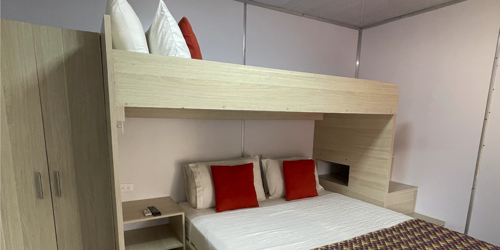 on-vacation-colombia-destino-guajira-hotel-wayira-beach-rancheria-habitacion-1920x960px-20