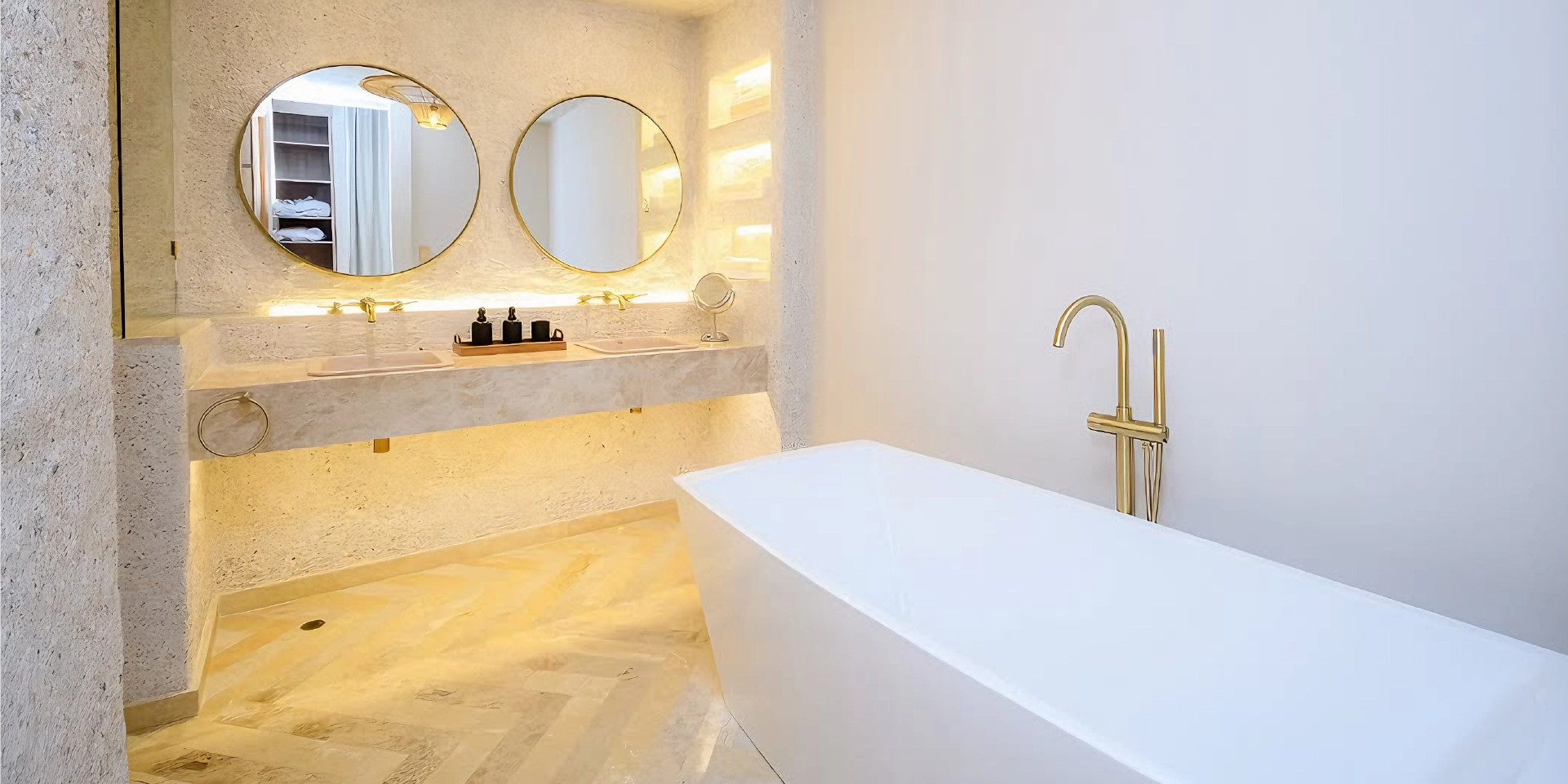 on-vacation-colombia-destino-guajira-hotel-wayira-beach-suite-presidencial-habitacion-1920x960px -33