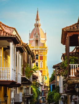 on-vacation-colombia-destination-cartagena