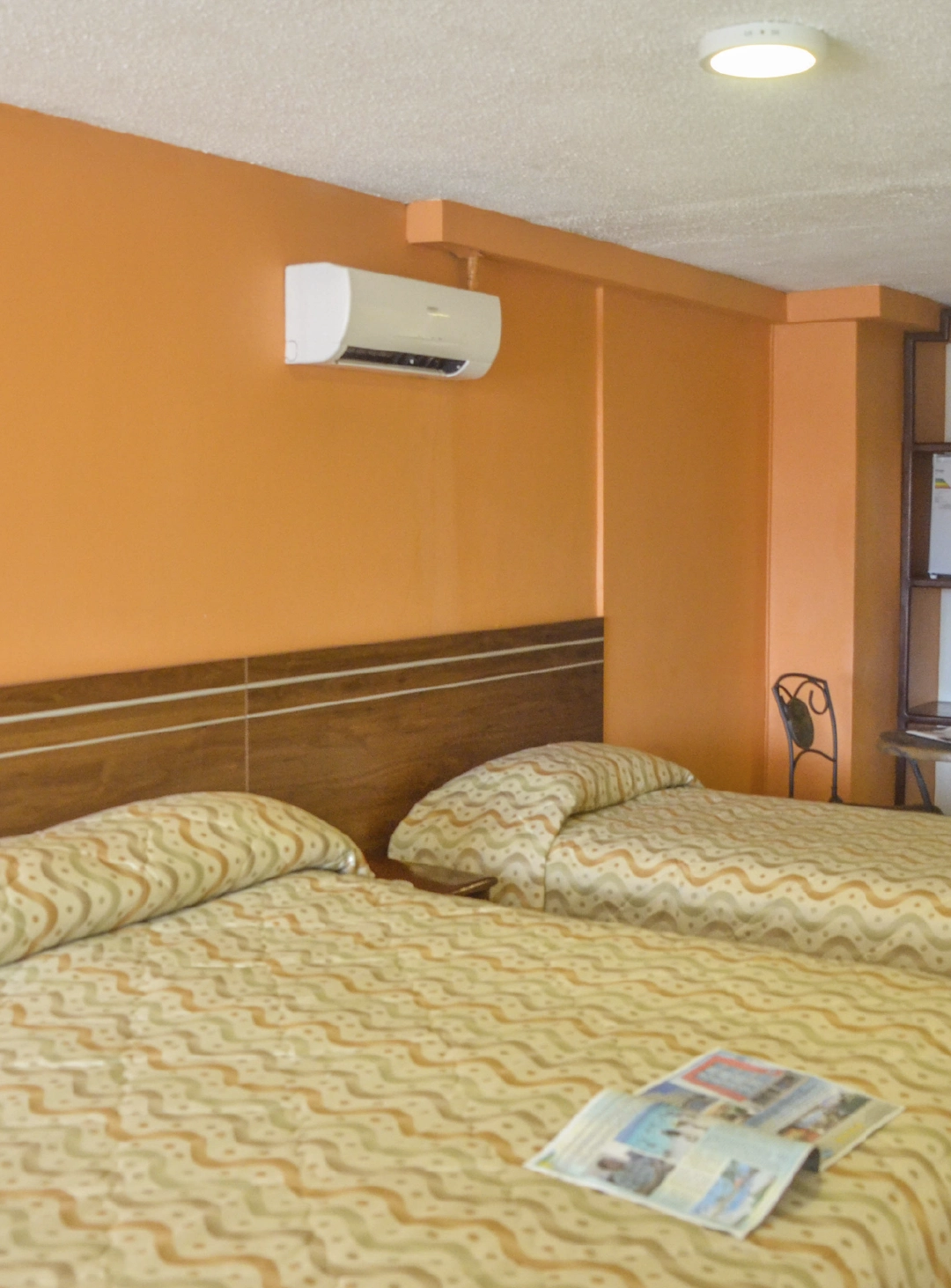 3 single beds, capacity: 3 people                Standard Triple