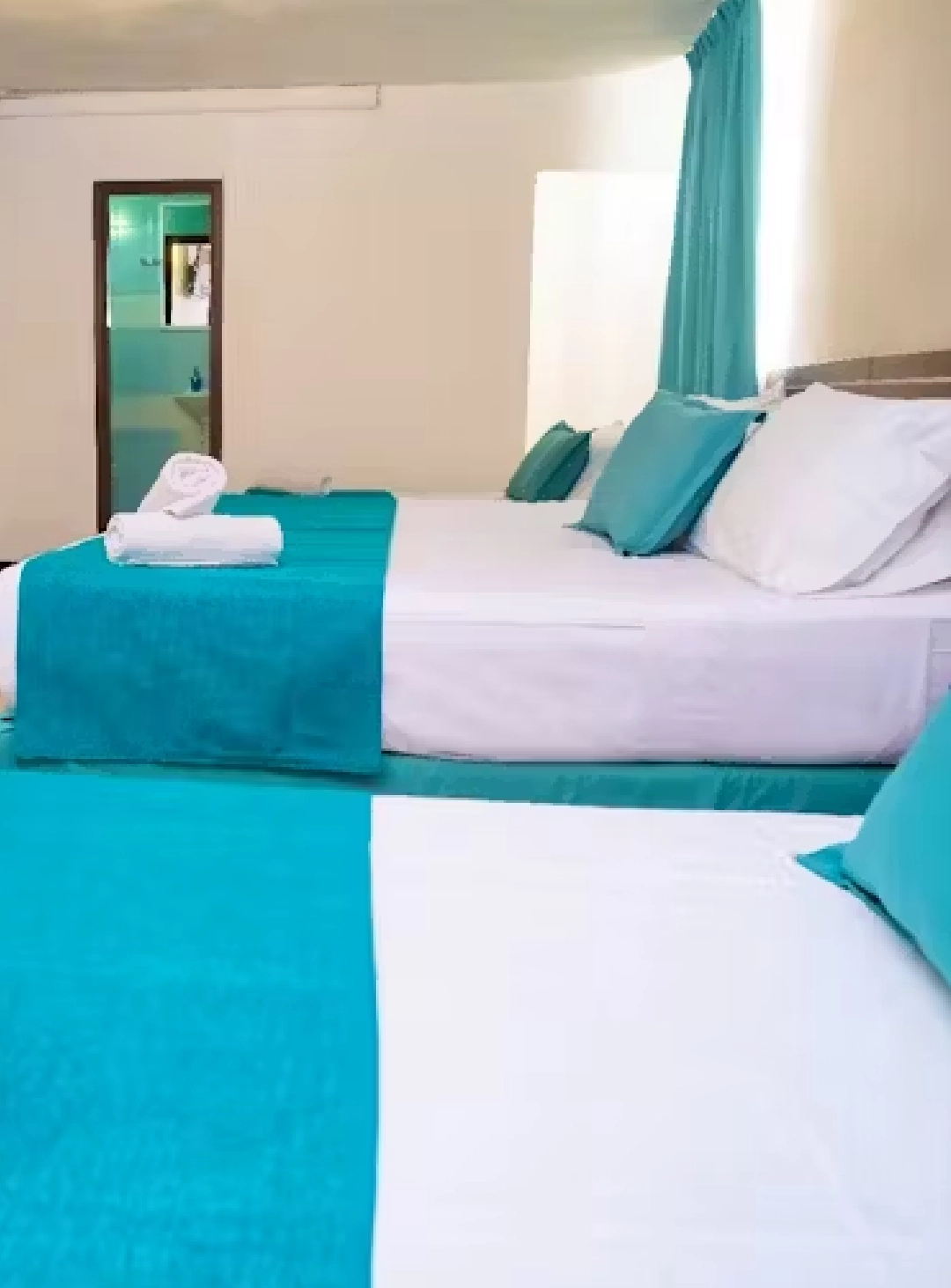 2 single beds. Capacity: 2 people                Standard Twin