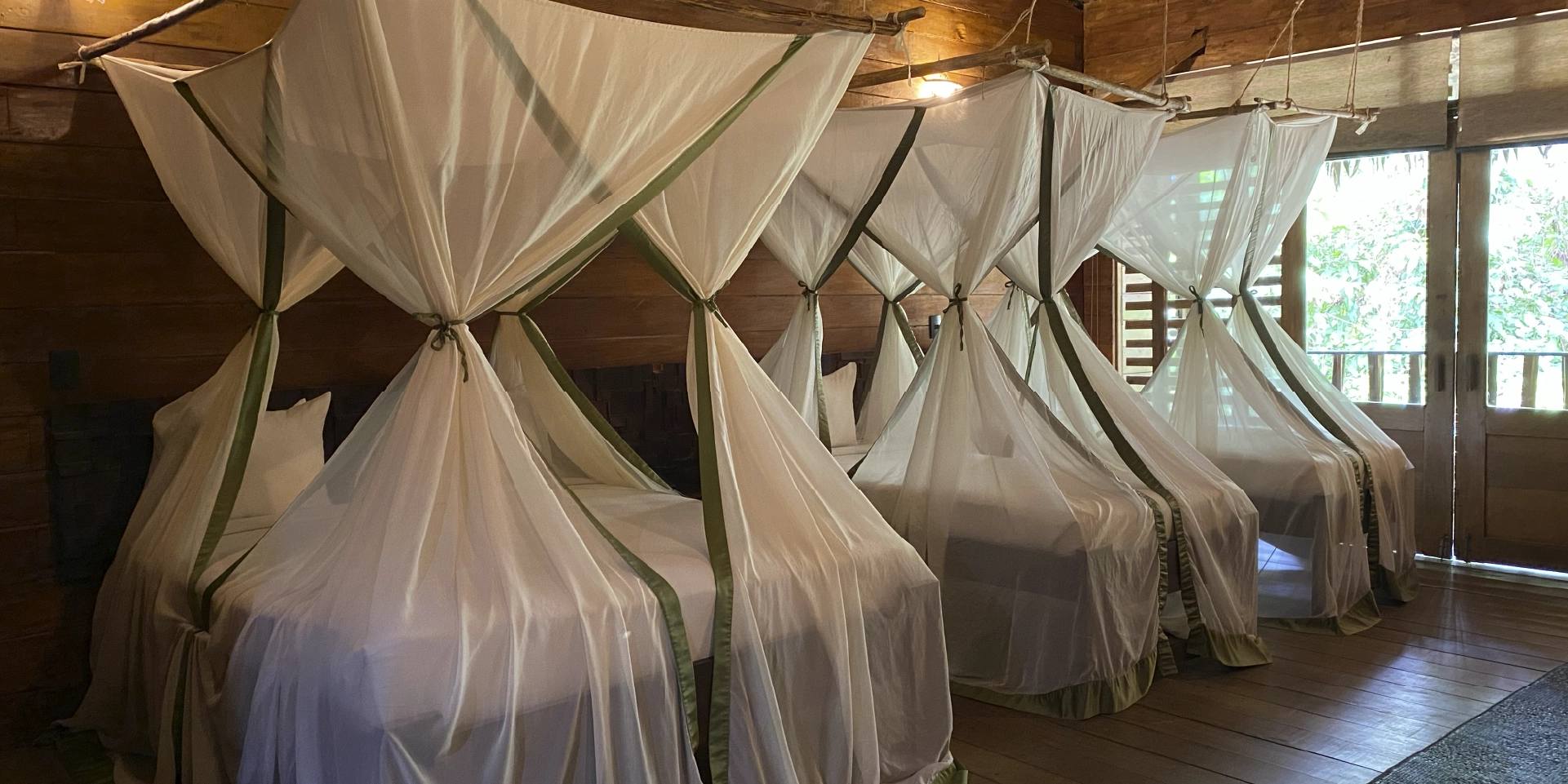 on-vacation-colombia-destino-amazonas-hotel-amazon-habitacion-cuadruple-1920x960px 15