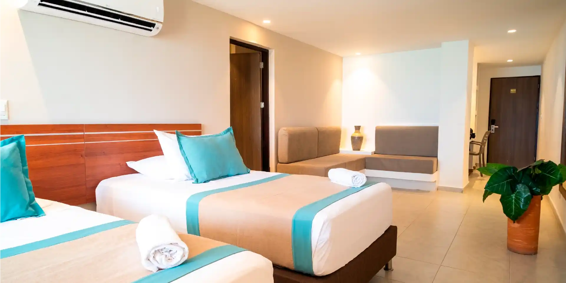 on-vacation-colombia-destino-san andres-hotel-portobelo-boulevard-habitacion-quintuple 98_11zon