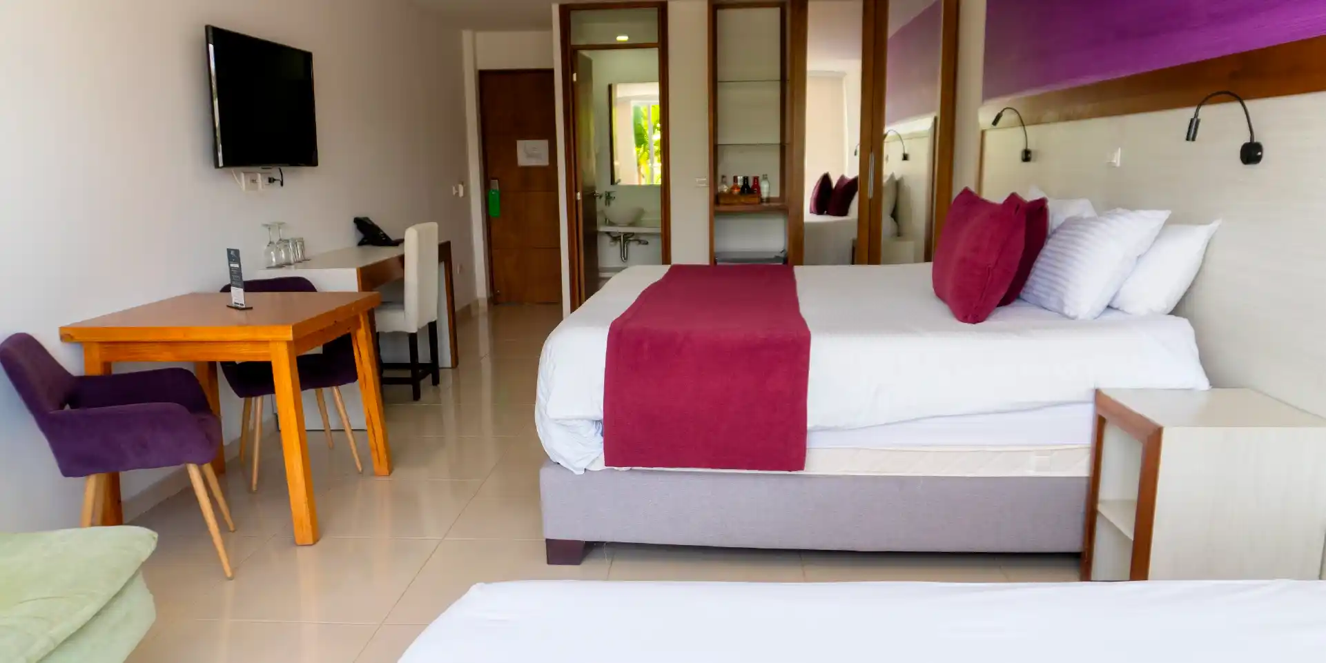 on-vacation-destino-guatape- hotel-los recuerdos-triple-premium 11_11zon