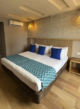 1 king-size bed, sleeps 2.                See more                Double
