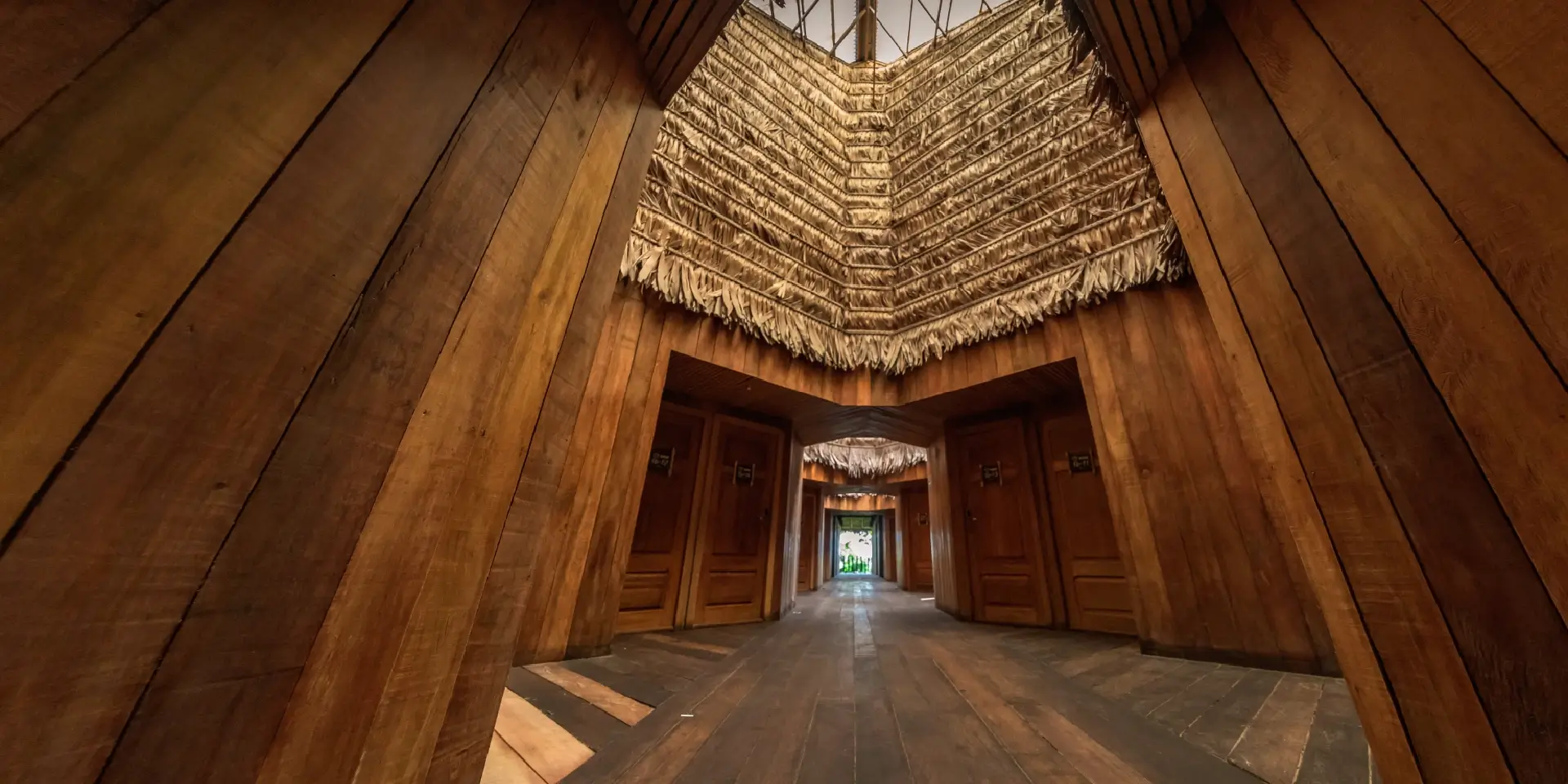 on-vacation-colombia-destino-amazonas-hotel-amazon-malokas