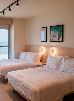 on-vacation-colombia-destino-panama-hotel-playa-caracol-habitacion-deluxe-ocean-view@72x-100-elementor-io-optimized.webp