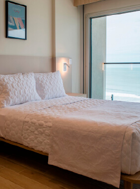 on-vacation-colombia-destino-panama-hotel-playa-caracol-habitacion-premium-ocean-view@72x-100-elementor-io-optimized.webp